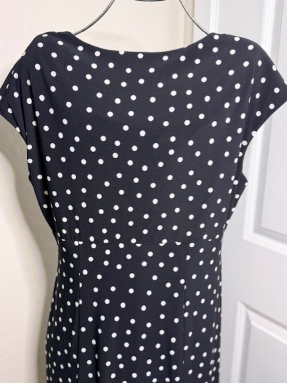 Black Label by Evan-Picone Polka Dot V-Neck Midi Dress, Size 10 - Picture 6 of 10
